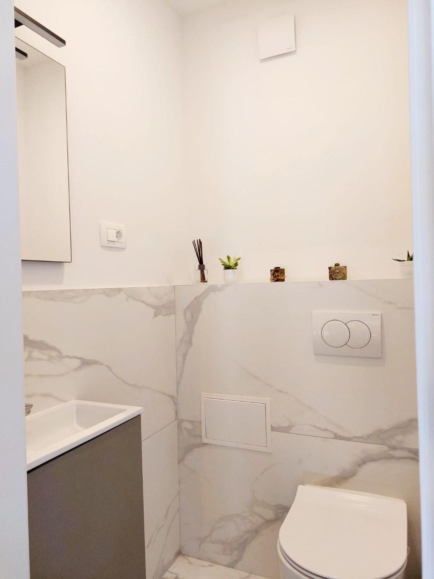 Comfort 2 Bedroom Apartment 10Min Walk From Center And Beach Split Bagian luar foto