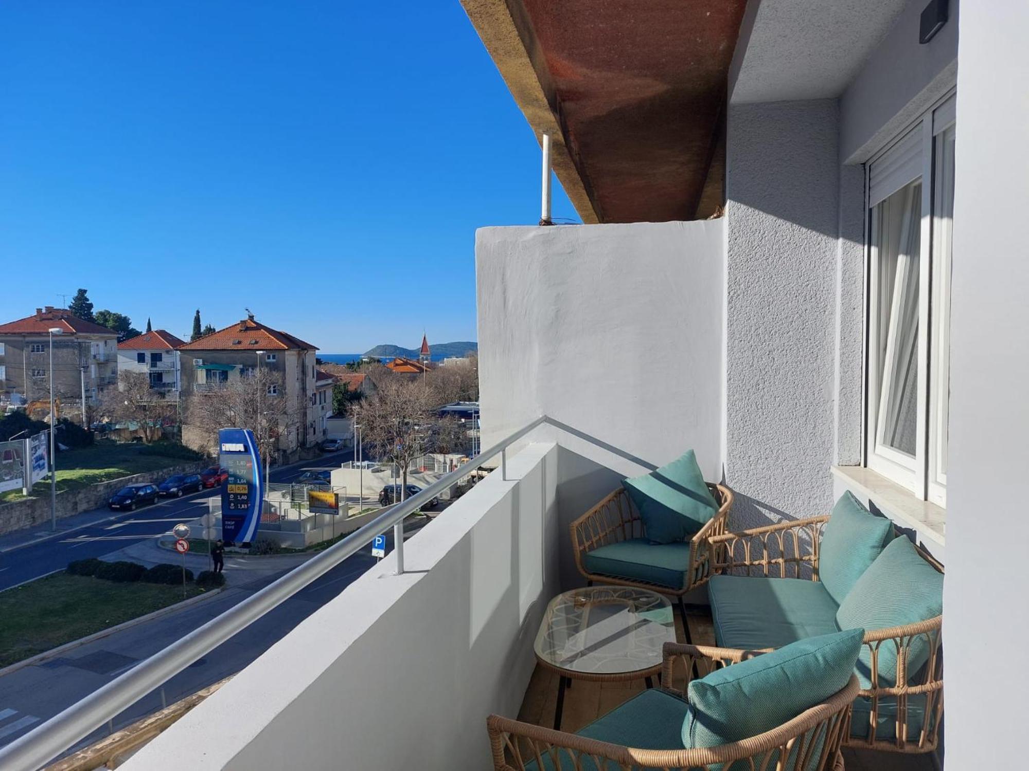 Comfort 2 Bedroom Apartment 10Min Walk From Center And Beach Split Bagian luar foto